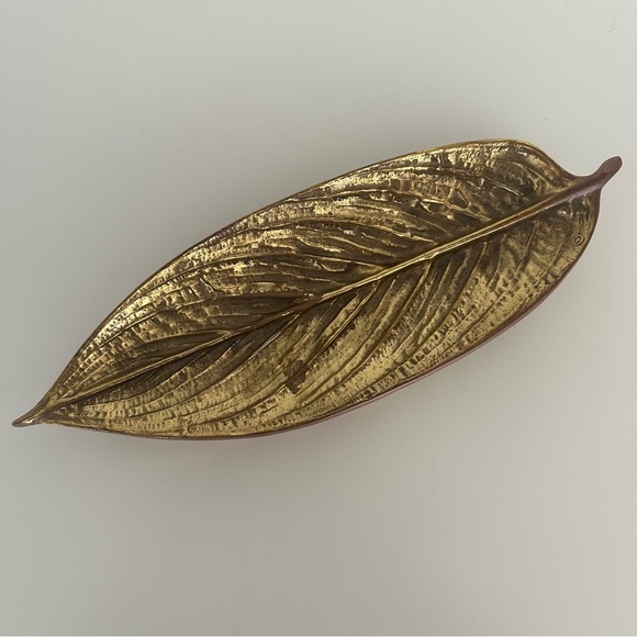 Vintage Other - Vintage 1940s Virginia Metalcrafters Brass Calathea Leaf Dish Tray 10.5"l